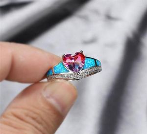 Bröllopsringar söta hjärta Rainbow Stone Ring Blue Fire Opal Engagement Vintage Silver Color Multicolor Zircon för Women6439098