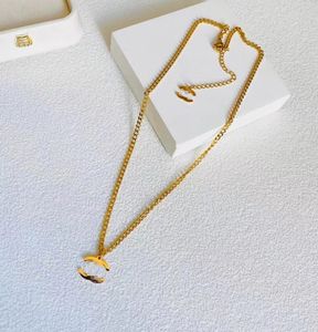 Aldrig blekna c halsband 18k guldpläterad lyxdesigner halsband rostfritt stål hänge halsband för kvinnor kedja smycken party smycken topp