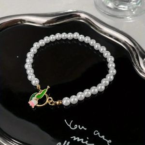 Strand French Tulip Bracelet Imitation Pearl Flower Painting OT Buckle Fashion Retro Women Festival Party Gift Accessories