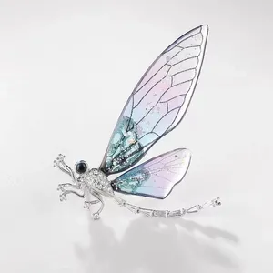 Broches dragonfly de strass acrílico transparente para mulheres 2024 Animal Broche Pins Charm Jewelry Gifts de casamento