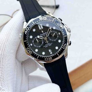 أزياء أفضل العلامة التجارية الفاخرة الساعات OMG Men's Watch Seahorse Series Three Pin Display Series مع أنماط مختلفة من الأشرطة