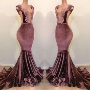 Spitze Perlen Veet Meerjungfrau Prom charmant sexy v Hals Rückenless Hülle formelle Partykleid Abendwettbewerb Kleider