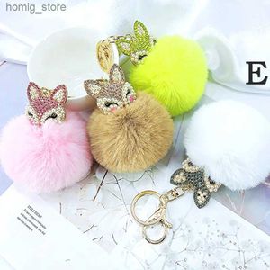 Pelive portaculli gravi portachiavi Pompom Rhinestone Pearl Charm Mini Fox Fur Penderant Women Borse Car Keyring Gioielli Accessori per bambini Girl Gift Y240415