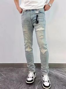 Mode män rippade jeans avslappnade stretch denim byxor high street smal fit ljus blå hip hop jeans streetwear mans byxor 240403