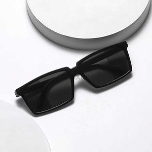 Solglasögon Ny liten ram Rektangel Solglasögon Män Fashion Spy Hindsight Sun Glasses Men Brand Designer Square Eyewear UV400 OCULOS DE SOL 24416
