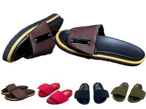 Lyxdesigner präglade kvinnor tofflor hel man platt sandaler komfort strand skjutreglage skinn läder sexiga damer skrapa skor8508765
