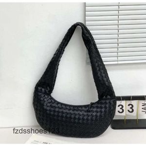 Stickad Tote 2024 Venetas axelkapacitet Crossbody Buddy Botteega Autumn/Winter Handväska Nya stora kvinnor underarm Jodie Bag Totes Lady Bags Casual J6ah