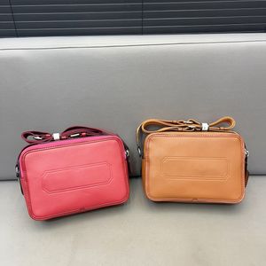 2024New Men's Handbags 000Postman bags Messenger Bag 150 sattractive accessories, spring fashion show functional and practical one-shoulder bag wallet 24cm