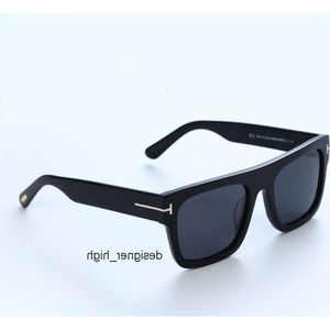 TF DESGINER -S TOMS FORDS SUNGLASSES Nya glasögon TF711 Box Plate Polariserad Herr Fashion Movie 58ic