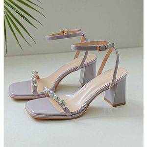 Sandali 2024 Summer Womens High Heel sandali di grandi dimensioni scarpe trasparenti di punta quadrata set da donna beige fiocine scarpe al tallone alto grande comodo j240416