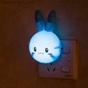 Lampor nyanser 3-färg LED Cartoon Rabbit Night Light Switch Wall Light AC110-220V EU-US Plug Childrens Night Light Q240416