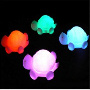 Lampade tonalità Tartaruga Mini luce notturna Night Night Light Cute Colore Cute Cambia Light Ag10 Batteria LED LED Night Light Q240416