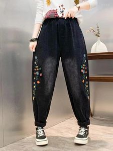 Kadınlar Kot Fall Siyah Çiçek 2024 Bayanlar Moda Gevşek Nakış Kot pantolon Vintage Sıradan Yıkalı Elastik Bel Harem Pantolon Femme