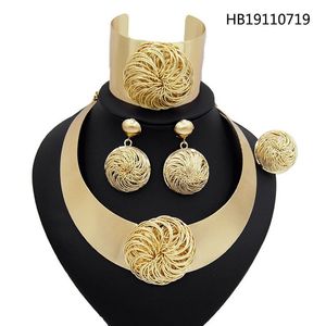 Yulaili New Nigerian Wedding African Bridal Dubai Jewelry Sets for Women Golden and Silver Big Necklass Earrings Bracelet Ring326W