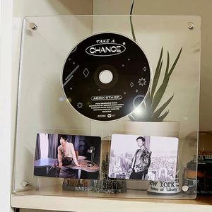 Akryl PO Frame Magnetic Picture Frame Kpop Idol Pocard Holder CD Album Frame Stand Desktop Decor 240416