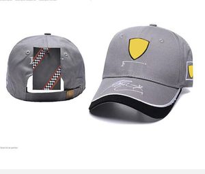 Top F1 Racing Motorcycle Hats Team Mercedes-Benz-Amg Marshmello Mens i damskie sportowe hat z piłką luksusową markę mody czapki młodzieżowe ciężarówki ciężarówki A16