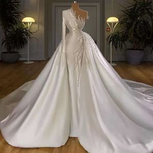 Lyxiga satin bröllopsklänningar med pärlor pärlor eleganta en axel en linje brudklänningar veckor ruffles långa vestidos de novia