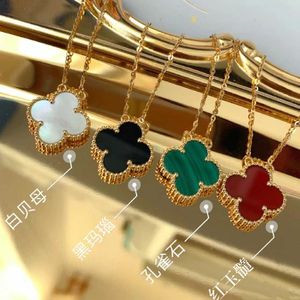Designer Van Clover Necklace V Gold High Version 18k Thick Electric CNC Button Collar Chain Natural Fritillaria Double Sided