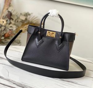 Fashion Shoulder Bags on My Side Pm Handbag Soft Calfskin Women039s Cross Body Top Quality Wallet Classic Large Capacity Tote M8021199