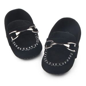 Nya baby småbarnskor för baby flickor beanie skor casual skor 0-18 månader