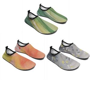 DIY Animal Word Wading Women Anpassade män Tecknad designskor svart vit blå röd slip-on mens tränare gai 099 323 wo s s 7295779 s