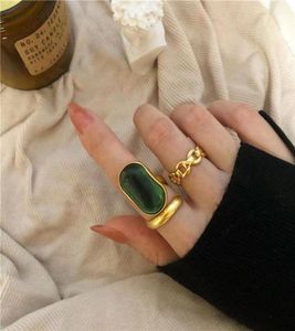 Francuska szmaragd pierścień Kobiety Szlachetny Temperament Pierścień Połowa otwartego pierścienia Party Party Gold Ring Logistics256E6483105