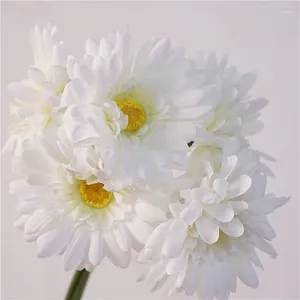 Decorative Flowers 5Pc Moisturizing Daisy Real Touch Artificial Bridal Bouquet Wedding Decor Fake Flowes Decoration Home Party Floral