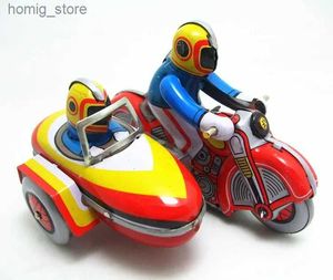 Serie classiche Retro Wind Up Metal Walking Tin Ticiclecle Toyple Mechanical Ghildrens Gift Y240416Q13E