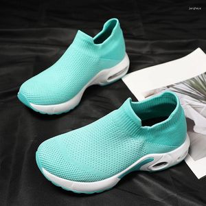 Fitness Shoes Running For Men 2024 Summer Sneakers Lace Up Low Top Jogging Man Athletic Footwear Breathable Sale Sports