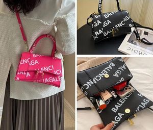 Moda tasarımcı çantaları küçük mini kum saati kılıfları kadın çanta alışveriş cüzdanlar cüzdan l lüks pu deri harf b logo b001