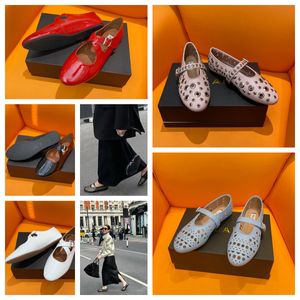 2024 Med Box Designer Sandal Ballet Slipper Slider Flat Dressing Shoes Dancing Women Round Toe Rhinestone Boat Shoes Luxury Nited Buckle Shoes Storlek 35-40 Gai Black