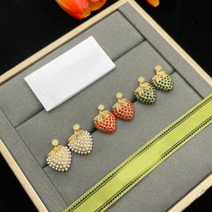 Brincos de garanhão Designer de luxo CARTA DE COBER G CRISTAL STRAWBERRY PARA CHARM DE 18K GOLD PRATA PLATED EAR ESTUDO MULHERES ACESSÓRIOS DE JOIXAS DE MODIMENTO PESTÃO DE CEDIMENTO PARTE