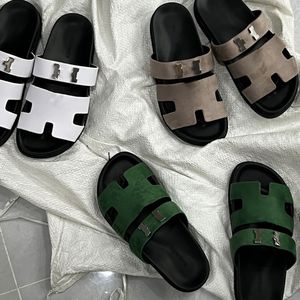Slippers Sandal Designer Sliders Flip Flops Плоские сандалии для пляжного комфорта кожа натуральная кожа натуральная замша в коричневой и черной для женщин и мужчин