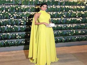 Abendkleider Dubai Formal Prom Dress Kobiety Elegancki szyfonowy Ruched High Neck Cape Yellow Evening Suknie 2021 Vestido Longo Festa4414026