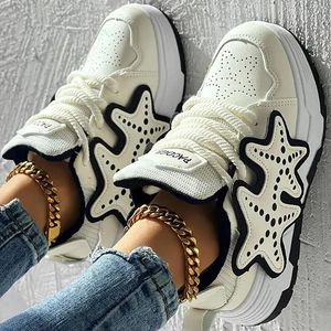 Casual skor kvinnor som kör fritid pu stjärna figur mode sneaker väg vulkaniserad rund tå snörning våren sneakers