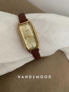 Kol saatleri 2024 kuvars kadın saat antik takı inek kemeri kişiselleştirilmiş moda elmas lüks retro ile kakma