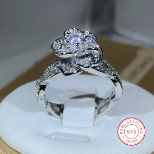 Ring Solitaire Ring 925 Sterling Silver InterTwined ThreeDimensional Rose Ring White Zircon Full Diamond Ring Ladies Temperament Elega