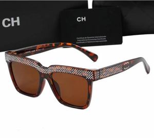 Sonnenbrille für Frauen Outdoor Shades Fashion Classic Lady Sun Gläser Männer Luxus Brille Lesebrille Designer Besuchen Sie Februar Bayberry Signature Gafas Para El So