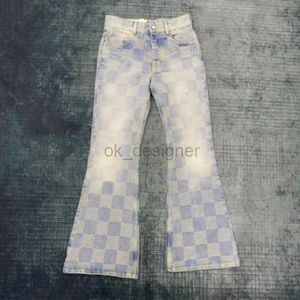 Mäns jeansdesigner tidigt på våren Ny checkerboard kragefri denimjacka mångsidig och fashionabla kinesiska stilklockbyxor för män och kvinnor