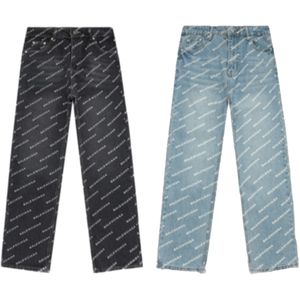 Rätt gjord elegant konstdesigner Allover Letter Print Denim Pants Autumn Winter Men Casual Stretchy Vintage Washed Street Wear Jeans Trousers 24SS 0417