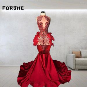 Sukienki imprezowe seksowne czerwone balu 2024 GILTTER Crystal syrena sukienki pióra vestidos de gala czarne dziewczyny