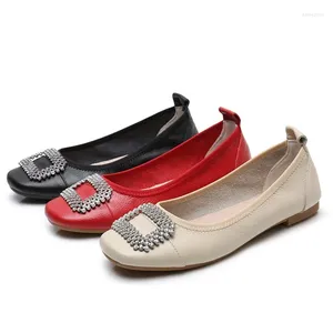 Lässige Schuhe echtes Leder Doudou Comfortalbe weibliche echte flache Mund fahren einzelne Mokcasin-Gommino entspannte Flats