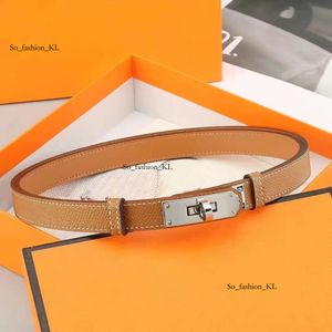 Tasarımcı Kemer Kadın Ceinture Luxe All-Match Basit Etek Elbise Takım Pantolon Sıkışmış Bel Kelly899 Kadın Kemeri için Kemer 2.0cm Kilitleme Toka Sıkı Kemerler 844