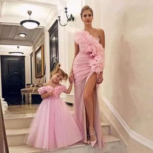Pink Pretty Daughter Prom And Mother Party Dresses One Shoulder Ruffles Tulle Floor Length Straight Side Slit Formal Evening Gowns Custom Made Color And Size