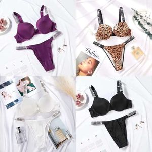 BH sexy Buchstabe Unterwäsche Komfort Kurzschub -up -Höschen 2 -Stück -Sets Dessous Set Bikinis nahtlos weich atmungsaktiv für Frauen BHs s