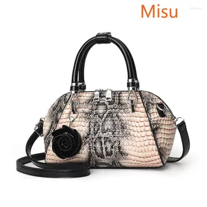 Bag 2024 Vintage Serpentine Handväskor Kvinnor Designer Shoulder Tassel Flower Messenger Sac En huvudsaklig femme crossbody