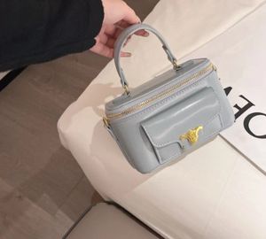 Yeni tüm eşleşen yüksek dereceli özel çıkar tasarım kutusu çantası Taşınabilir Messenger Çantası İlkbahar ve Yaz Kozmetik Çantalar