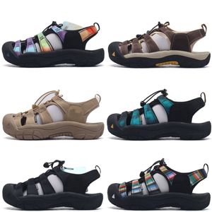 Outdoor anti collision shoes comfortable wear resistant river tracing sandals black shoes beach sandal dyed in color Hunting polychrome Yellow Blue