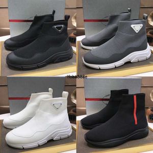 Nuovo designer Calzini in maglia Scarpe classiche allenatore Casualmente Scarpe casual Uomini di lusso Black White Runners Sneakers Stivali Fashion Stivali a maglia con scatola 38-45