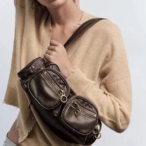 Punk stilvolle Griffbeutel für Frauen pu Unterarm Taschen Freizeit -Achselhöhlen -Tasche Einkaufstaschen Frauen Femms Modehandtasche 240329